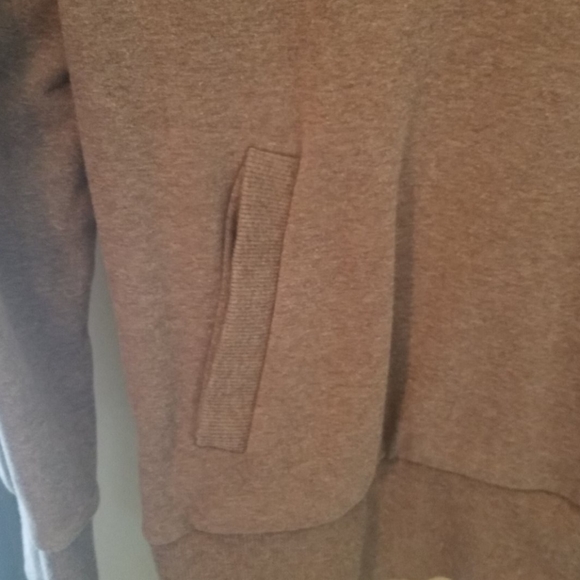 Banana Republic - Picture 4 of 5